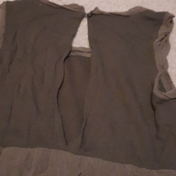 Dress - Picture 7 of 7